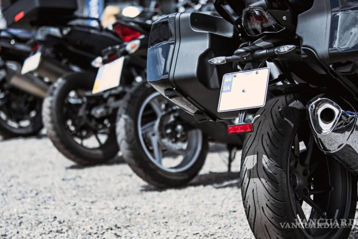 Coahuila: Plantean endurecer penas contra padres por dar motos o transportar niños sin seguridad