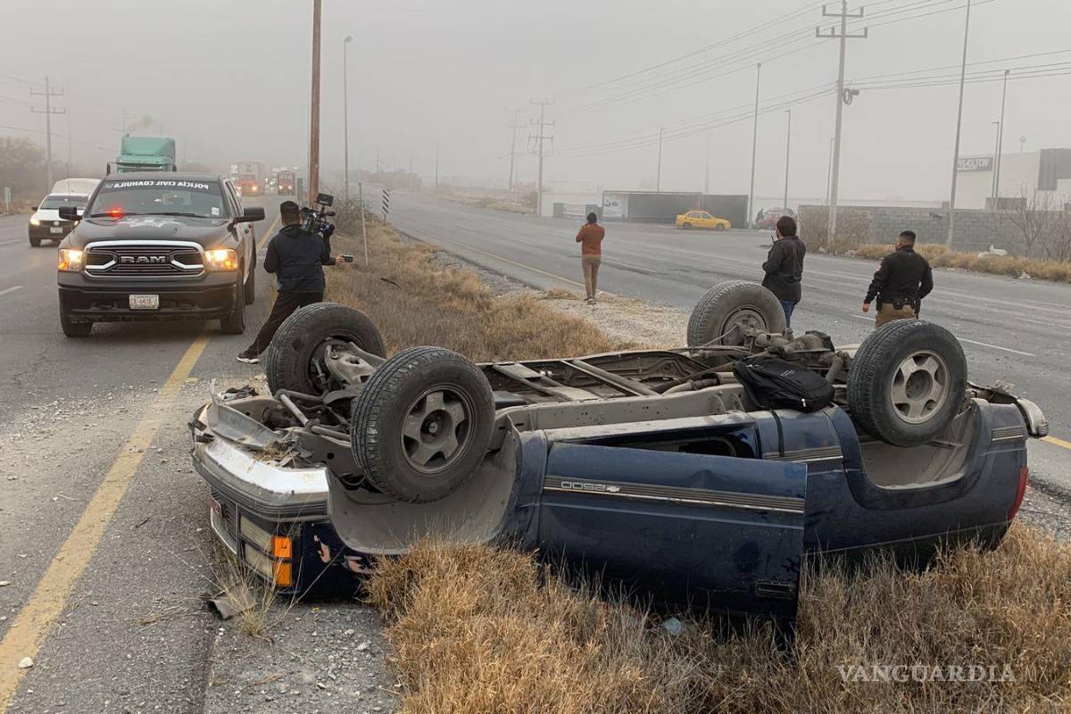 Saltillo: se registra otra volcadura, ahora en el libramiento Óscar Flores Tapia