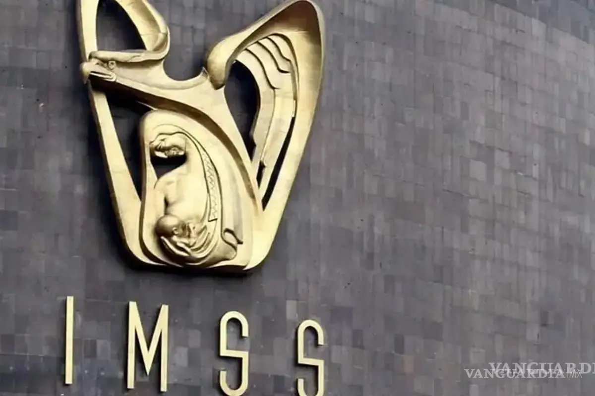 Exige medicamentos y lo golpean guardias de seguridad en IMSS de Colima