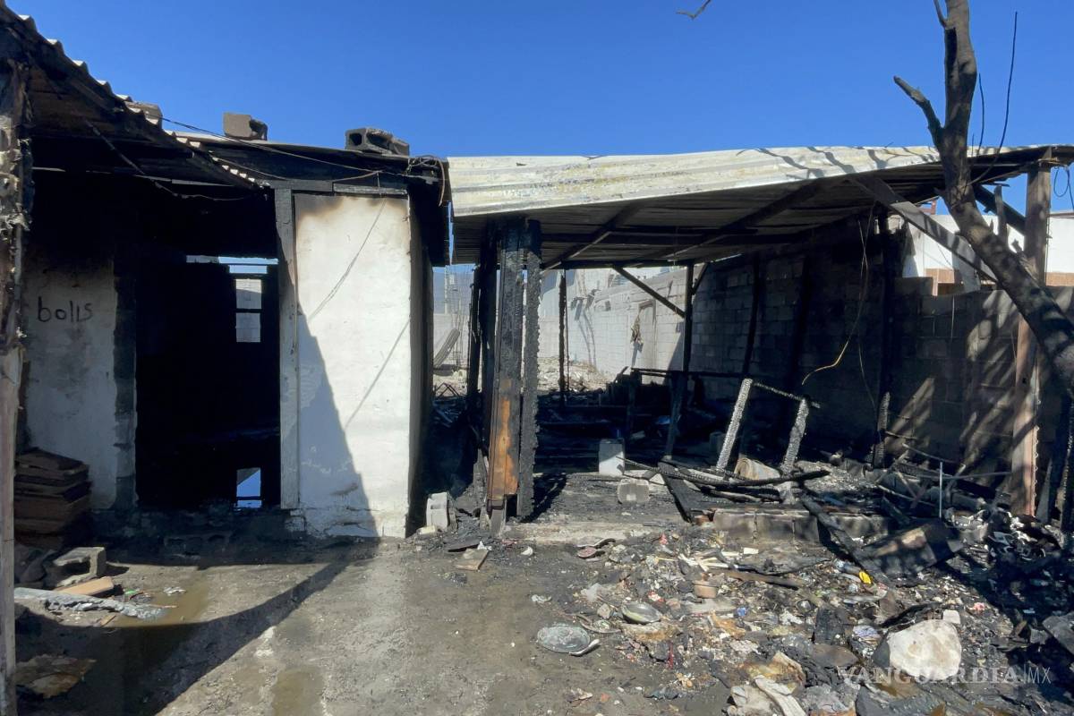 Incendian hermanos adictos tejabán y se quedan sin hogar en la colonia Omega de Saltillo