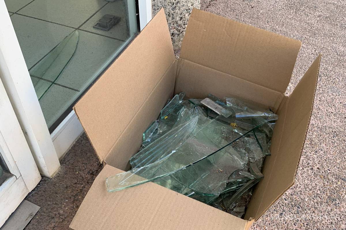 Saltillo: lo atrapan tras causar daños a farmacia en la colonia República