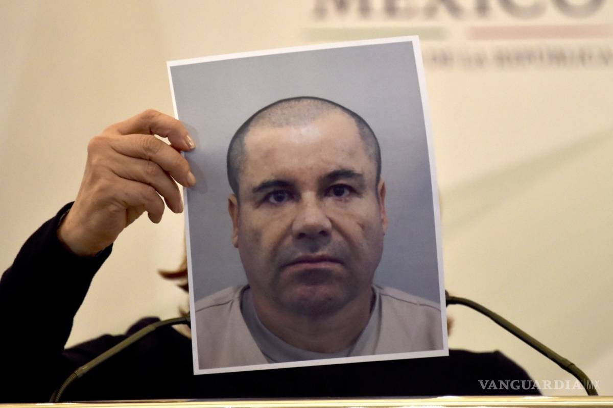 Marinos catean casa del hermano de El Chapo en Culiacán