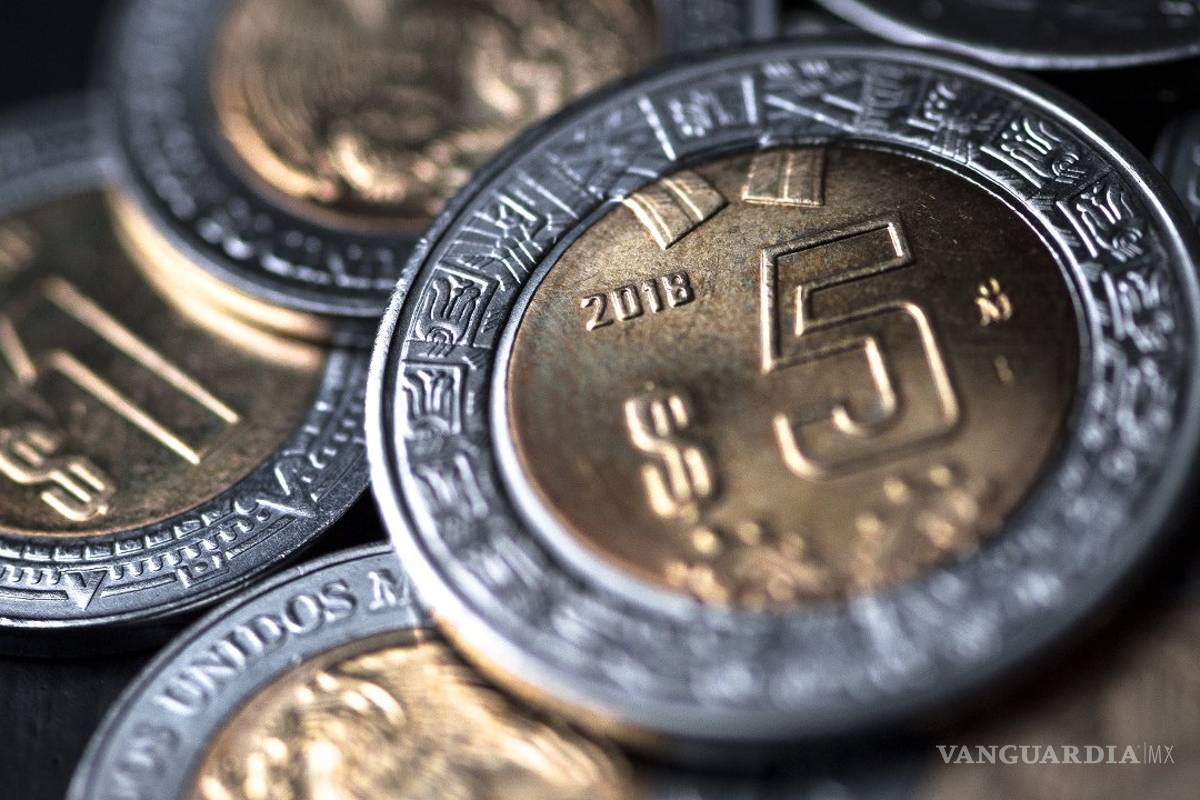 Peso rompe racha de 9 semanas de ganancias