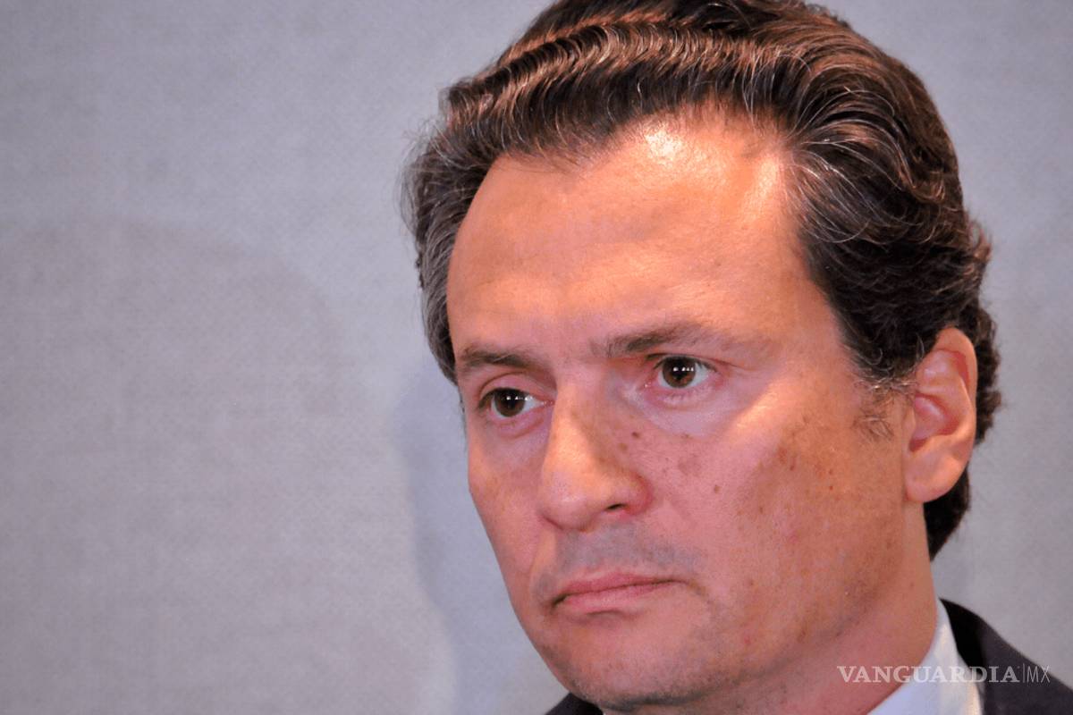 Abogado de familia Lozoya presenta amparo contra orden de aprehensión