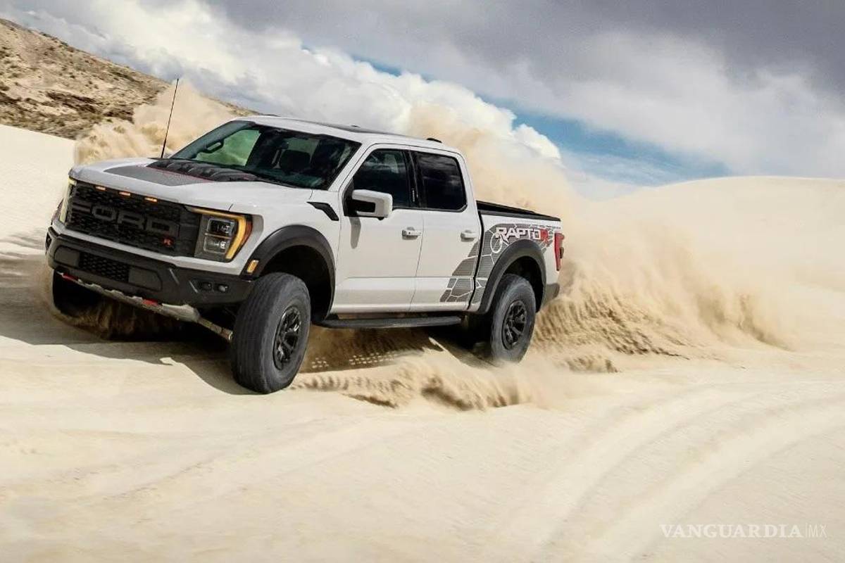 Así es la potente Ford Lobo Raptor R 2023, con motor de Shelby GT500