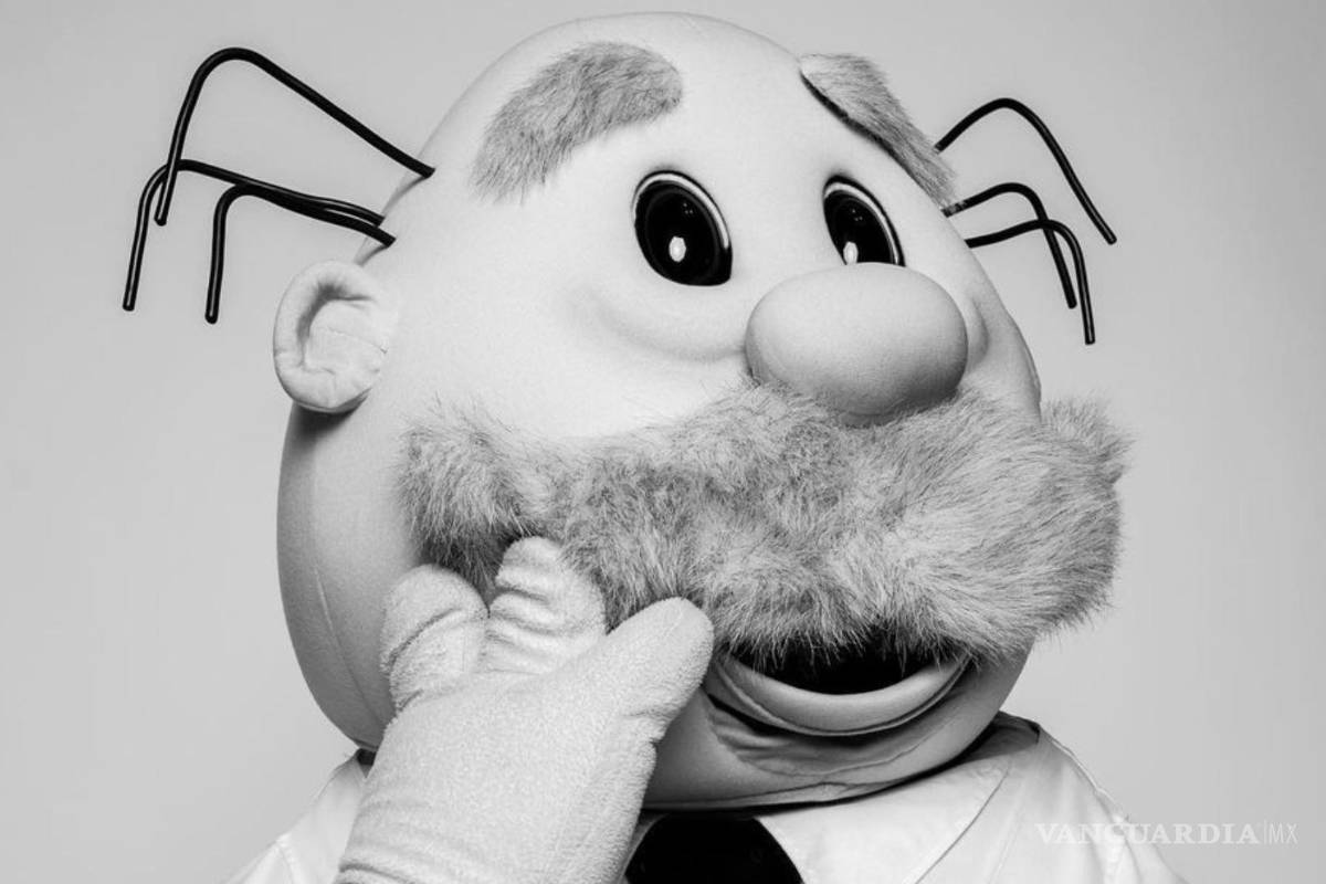 ¿Dónde está Dr. Simi? Con un video, la botarga de Farmacias Similares anuncia su retiro temporal