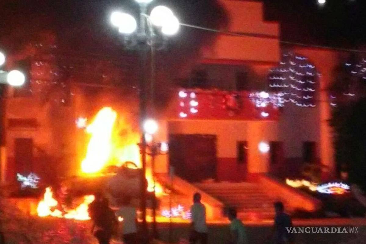 Enfrentamientos en Chiapas dejan un muerto; queman casa de alcaldesa y Palacio Municipal