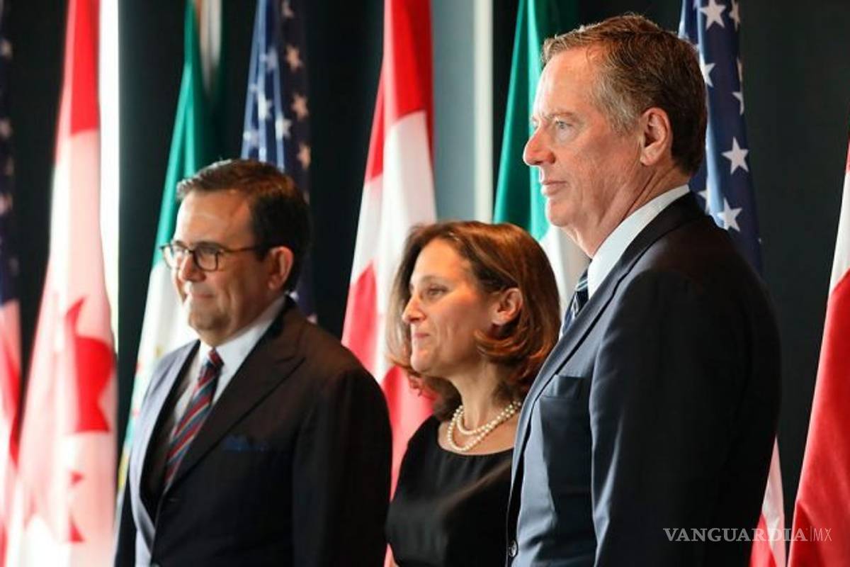 México lanza ofensiva para cerrar TLCAN; 200 empresarios viajan a EU