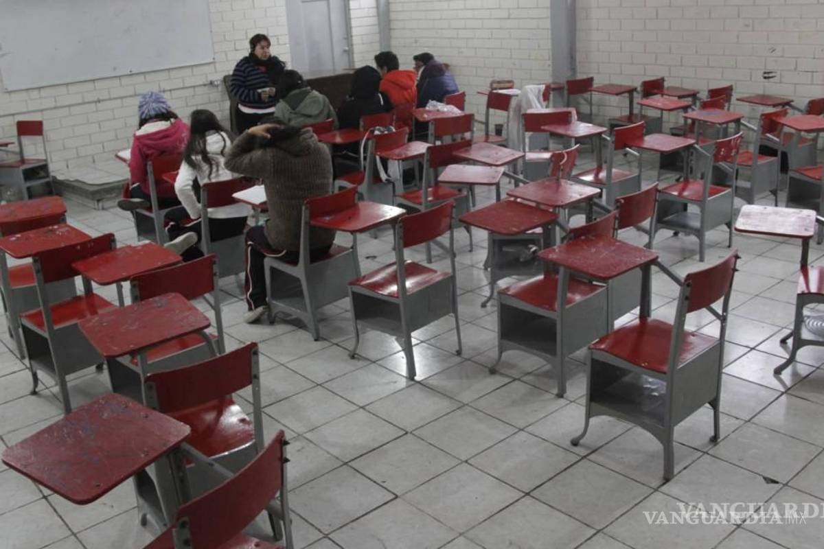 ‘Congela’ frío regreso a clases en Saltillo, prevén que ausentismo crezca este viernes