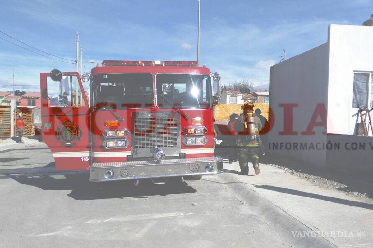 Familia pierde sus cosas tras incendio en la colonia Mirasierra de Saltillo