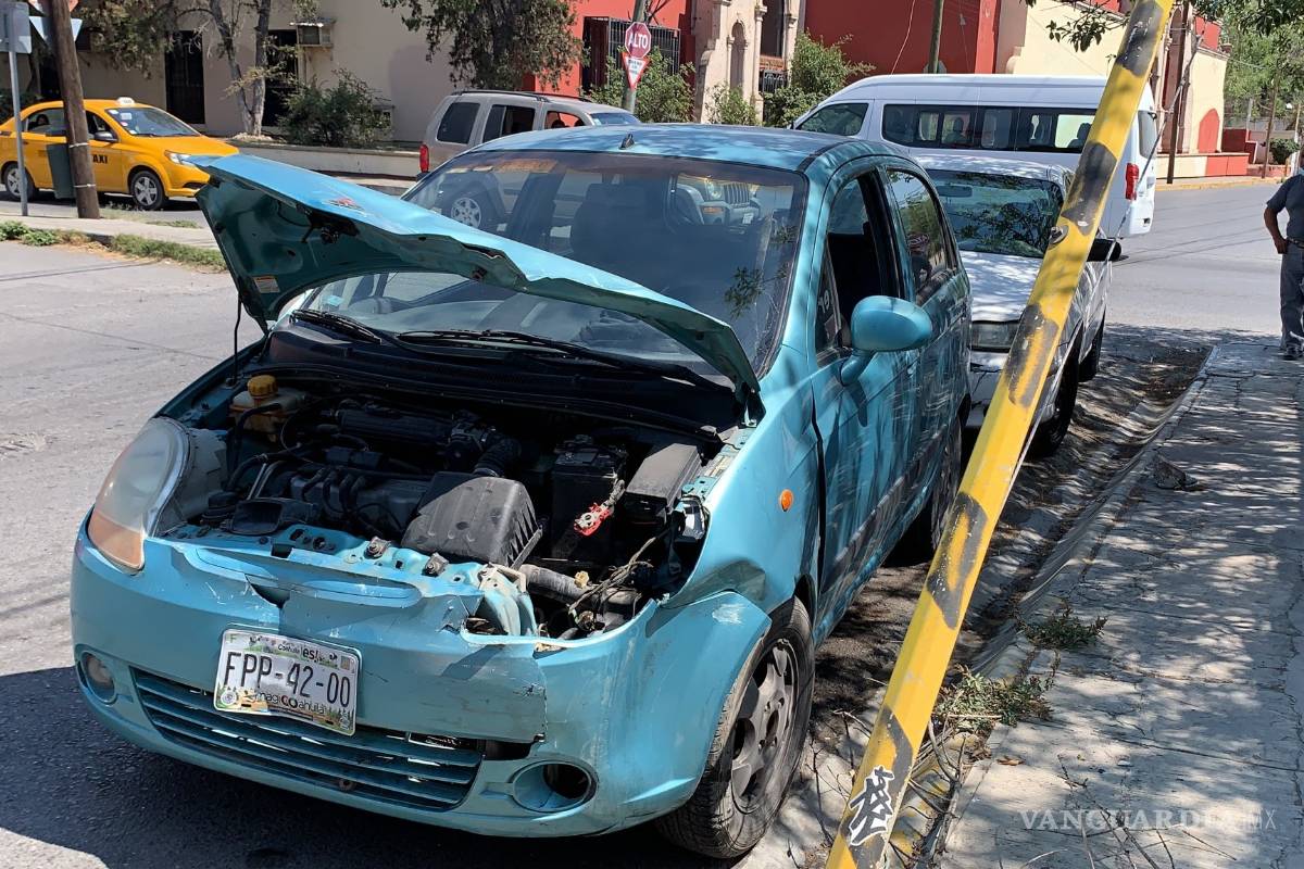 No cede el paso y ocasiona accidente en la Zona Centro