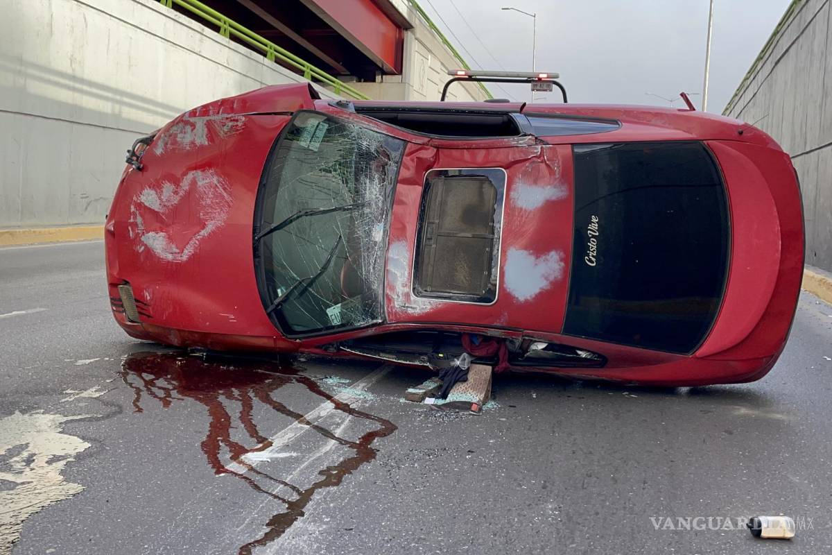 Por exceso de velocidad, vuelca al sur de Saltillo