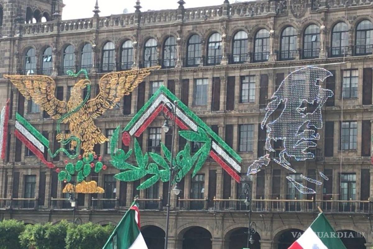 $!Águila juarista en el Zócalo contradice la ley, el Escudo Nacional nunca podrá modificarse