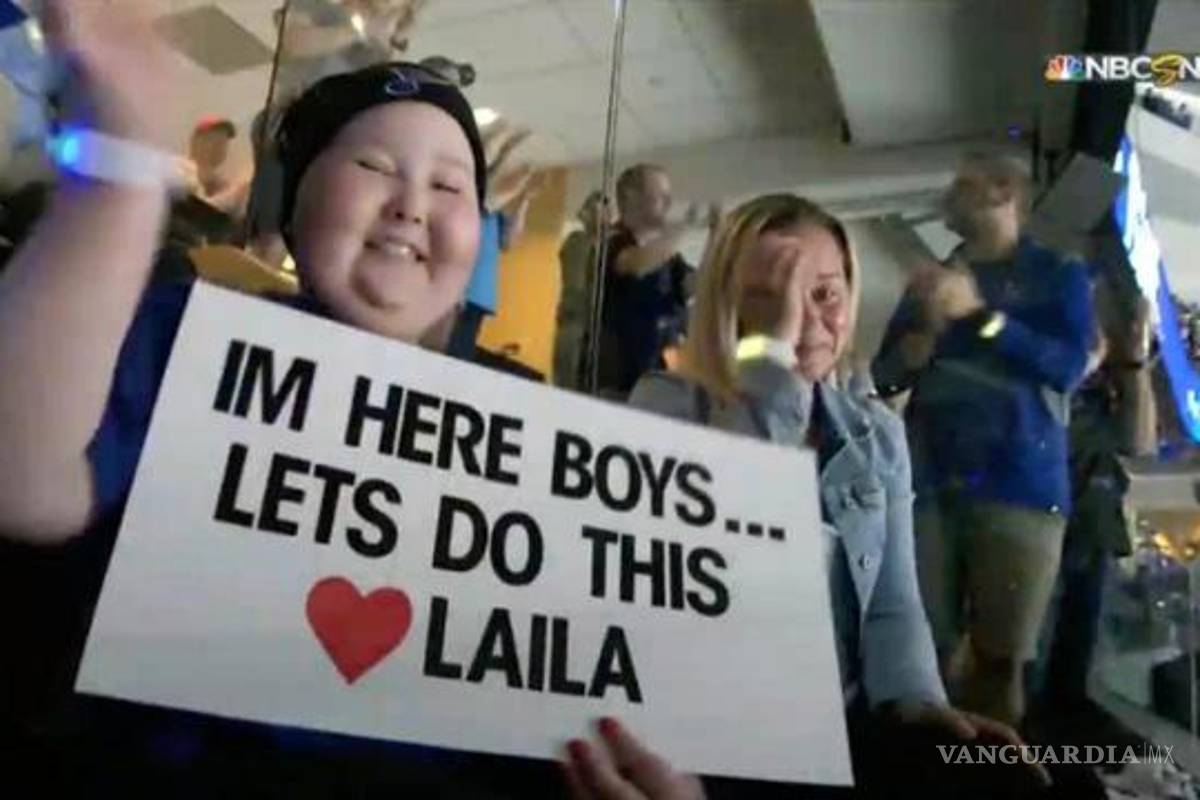 La pequeña aficionada de los Blues de San Luis con una terrible enfermedad que sale del hospital para verlos ser campeones por primera vez