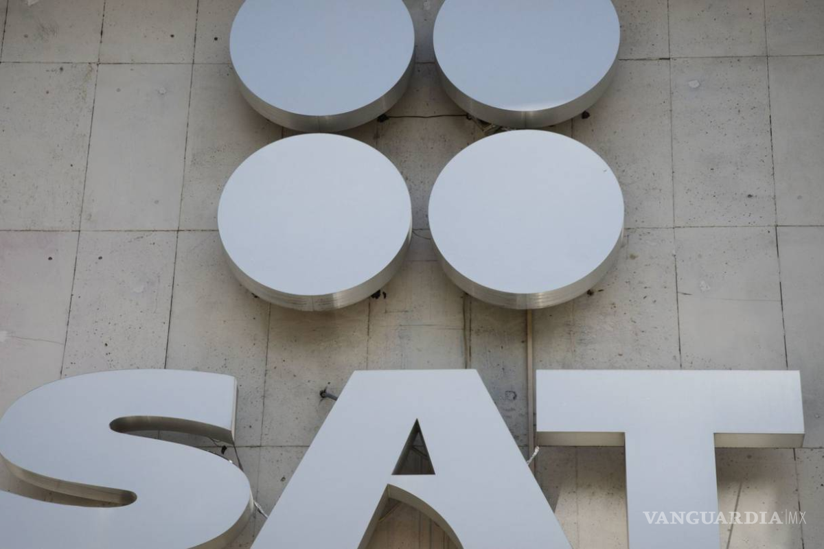 824 personas bajo proceso por delitos fiscales, 45 son funcionarios, revela el SAT