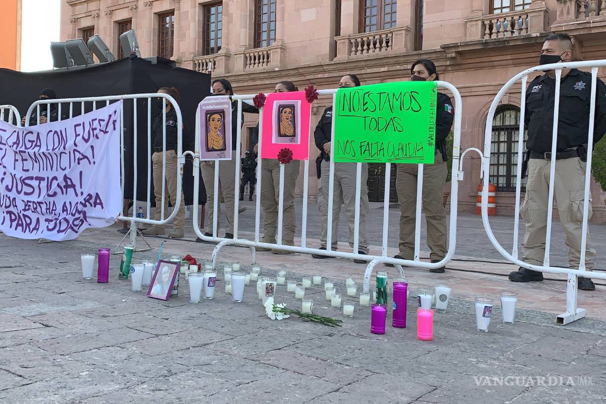 $!Mujeres se manifiestan por Claudia y las 22 muertas más de Coahuila