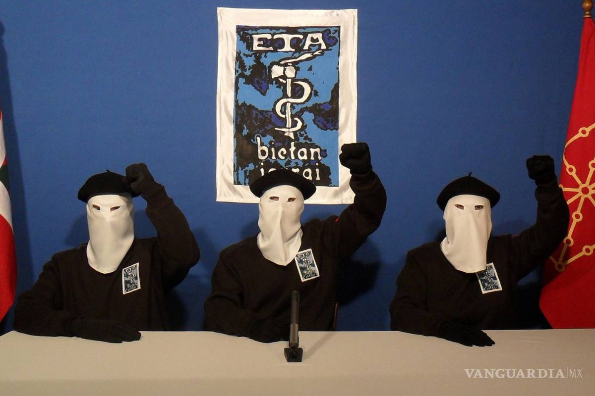 ETA anuncia desarme total para el 8 de abril