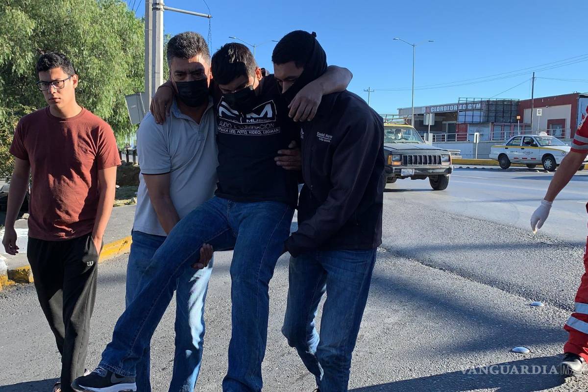 Motociclista se lesiona para evitar un choque en Saltillo