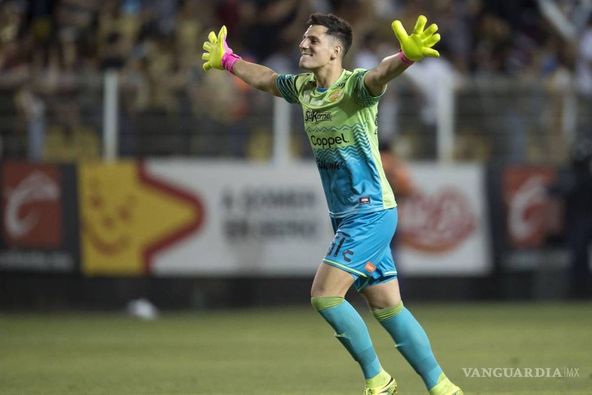 Jugador de Dorados se tatúa el rostro de Maradona