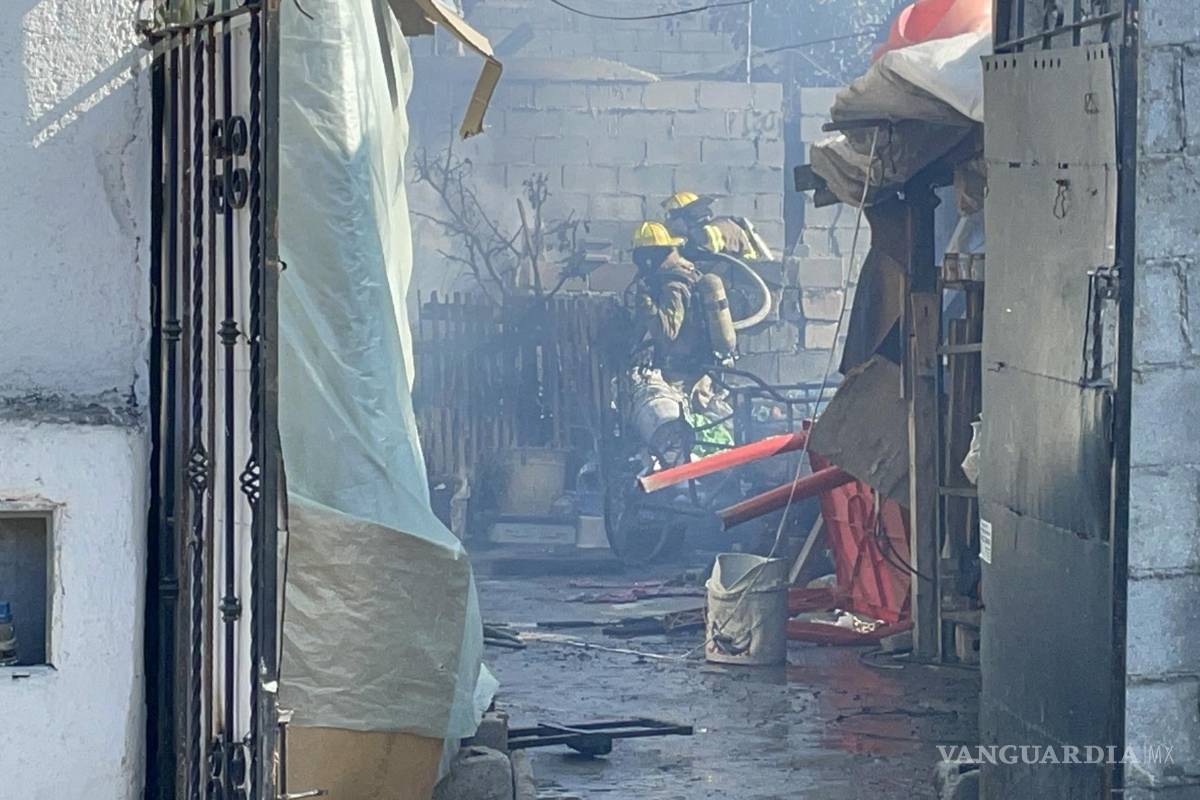 Arden tejabanes en la colonia Omega de Saltillo; no hubo lesionados