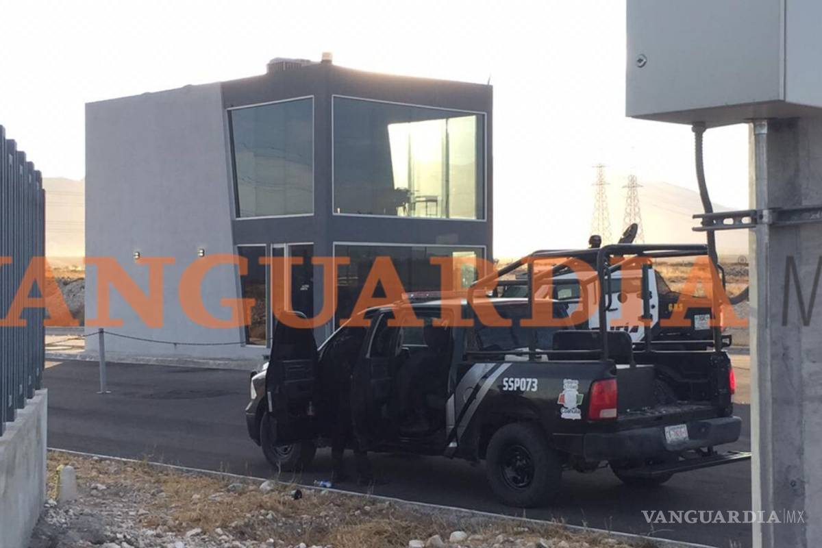 Le quitan hasta la ropa en asalto y lo dejan maniatado en Ramos Arizpe