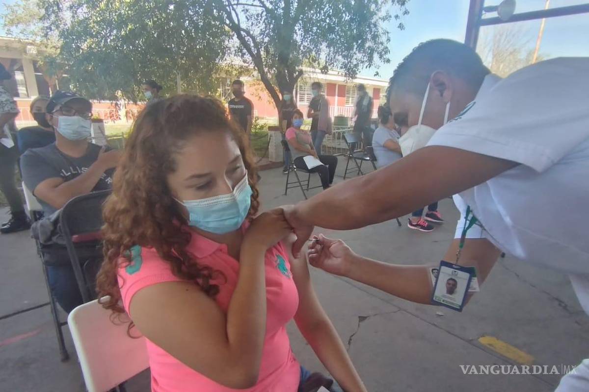 Con amparo en mano, menor de Sabinas logra vacunarse en Sabinas