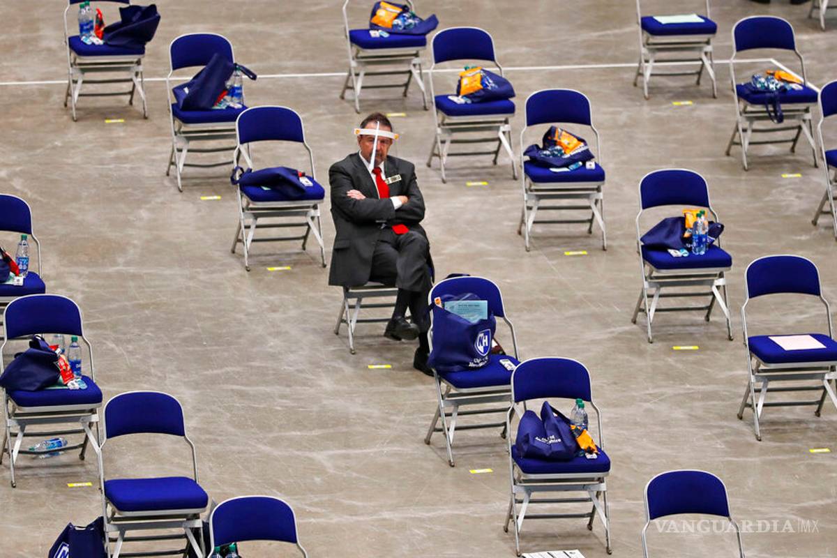 ¿El virus está en cabello? ¿En mis zapatos? ¿En mi ropa? ¿En mi periódico?