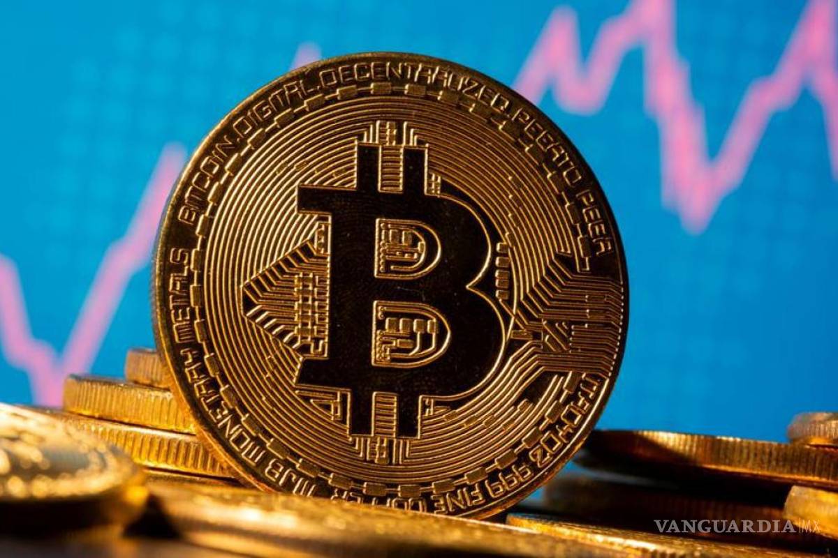 Bitcoin llegará a Elektra, anuncia Ricardo Salinas