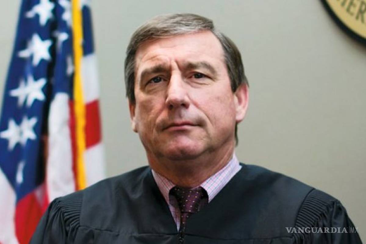 Critican a juez que exige lista de 100 mil dreamers