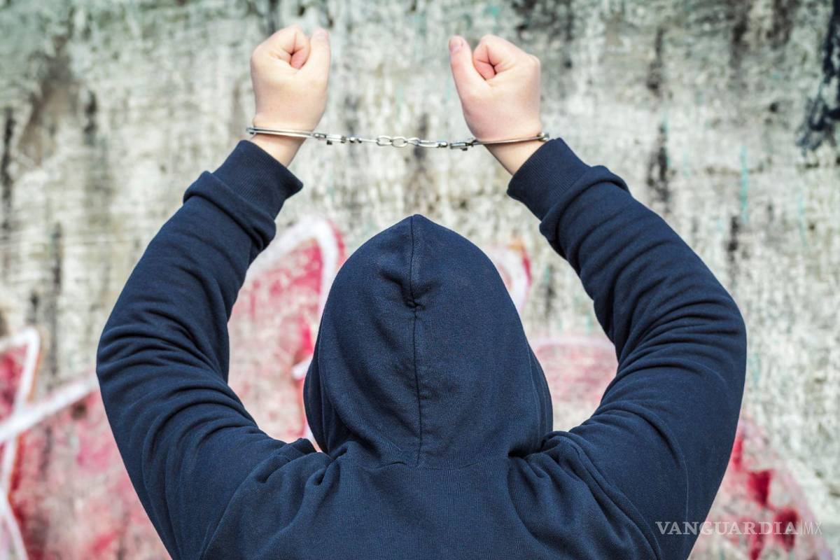 Intoxicado se mete a robar y se queda dormido al norte de Saltillo; propietarios lo encuentran