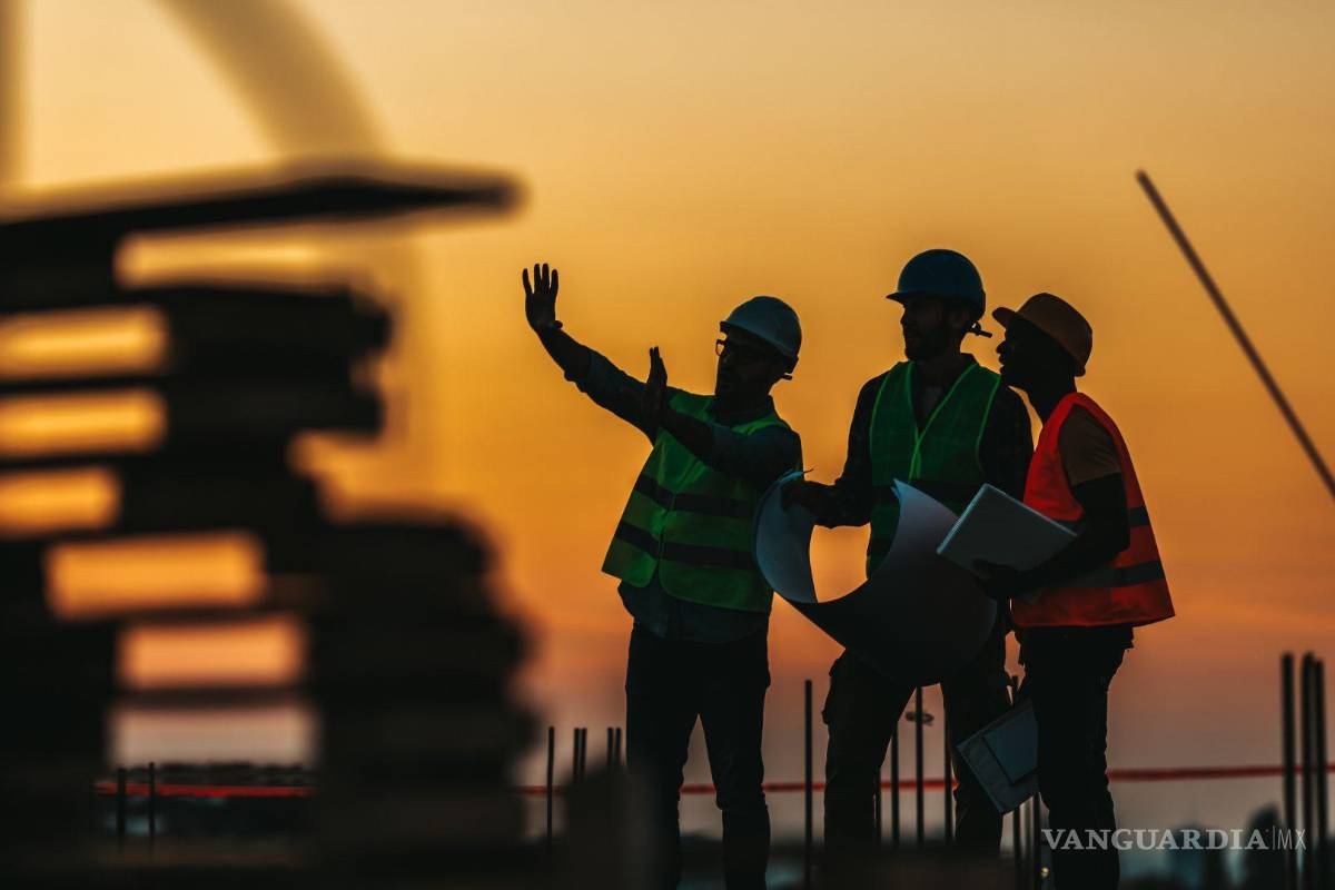 Presenta Morena reforma para reducción de jornada laboral a 40 horas