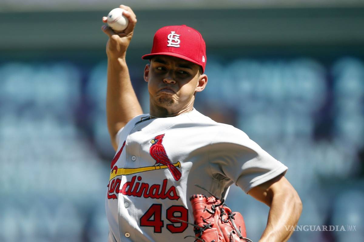 Se suma un lanzador de Cardenales a los retiros voluntarios de MLB este 2020