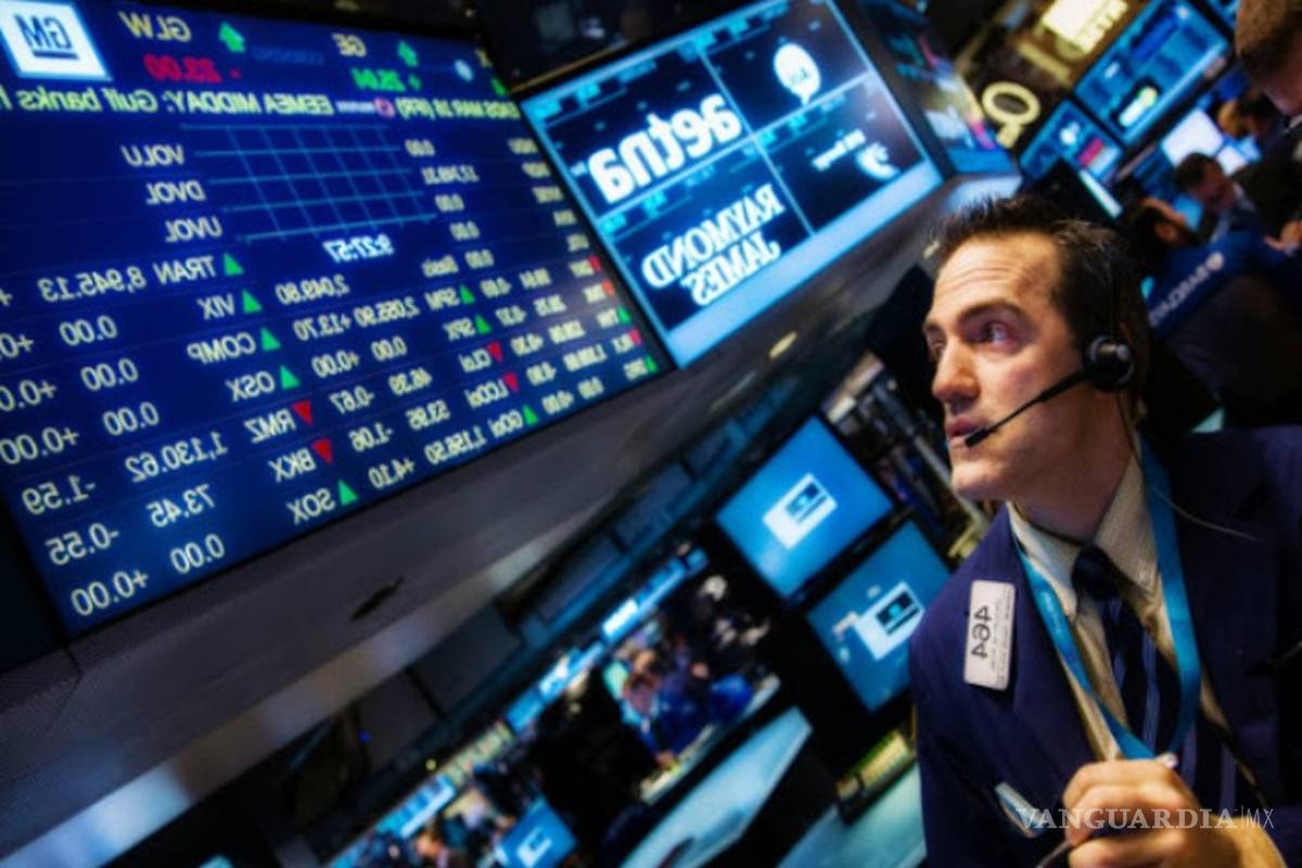 Tras lunes negro, bolsas mundiales se recuperan