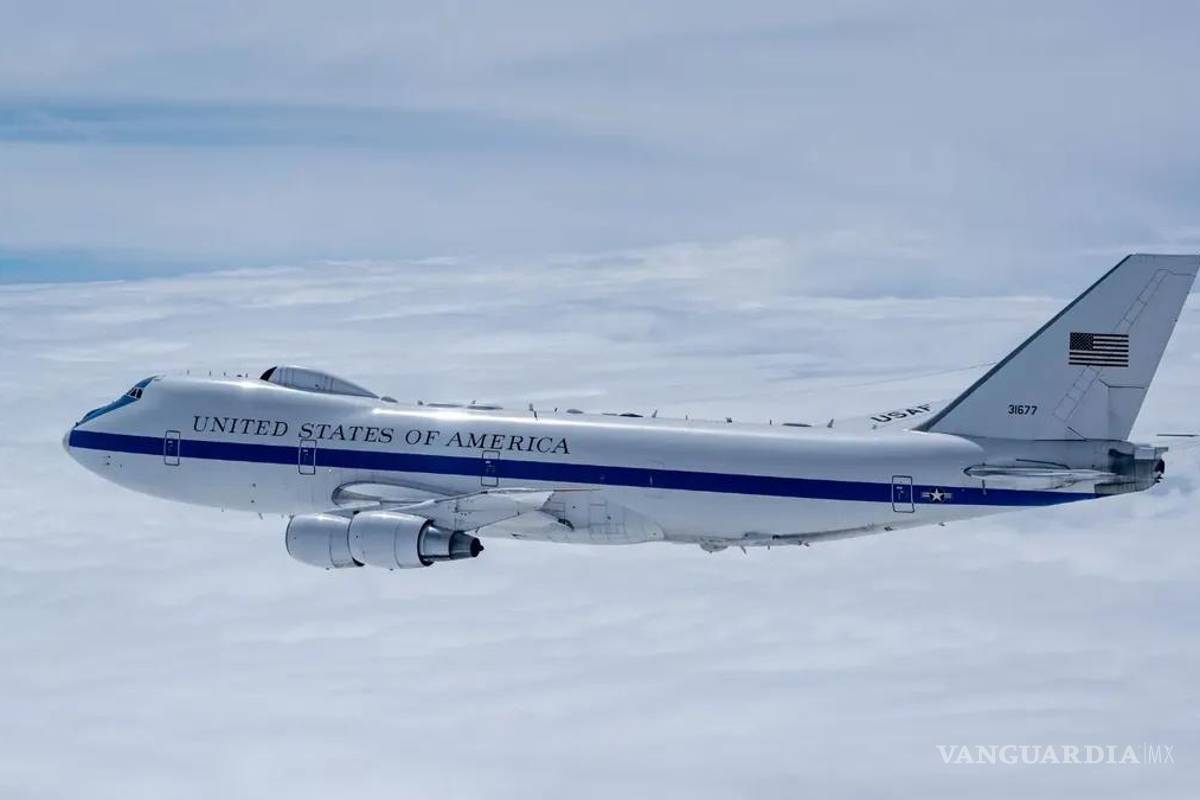 El Boeing E-4, conocido como el ‘avión del fin del mundo’ aterriza en Washington en plena escalada con Irán