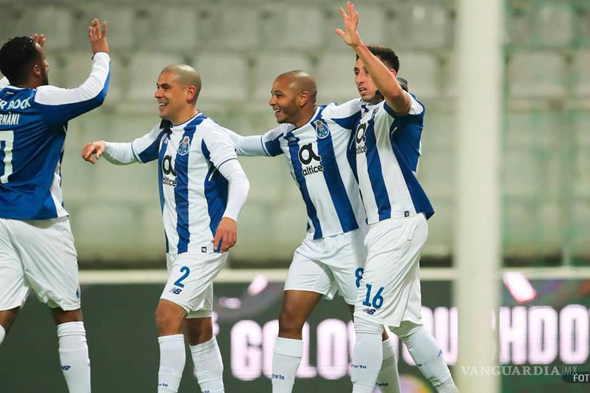 Con goles de Layún y Herrera, Porto avanzó en Copa