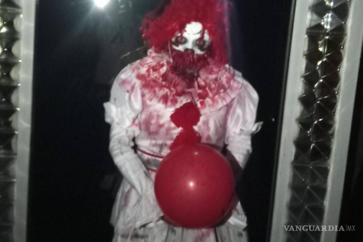 ‘Tú no puedes participar’; joven exhibe presunto fraude en concurso de disfraces en club nocturno de Saltillo