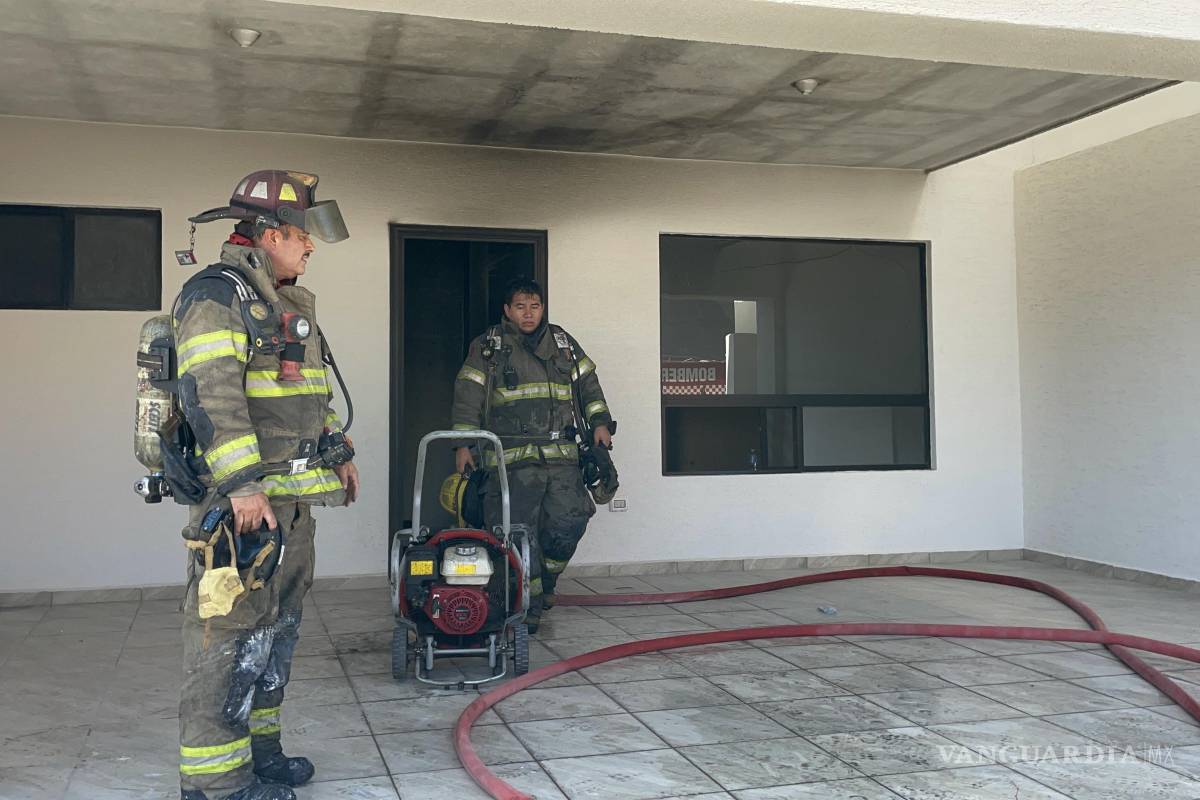 Explosión por fuga de gas deja a un hombre con quemaduras, en Saltillo; recién se habían mudado