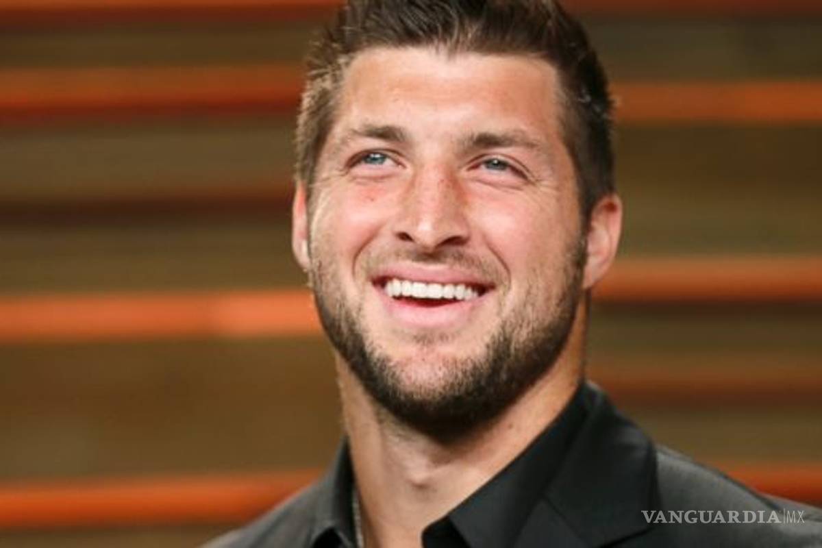 Tim Tebow ya se enfundó jersey de Mets