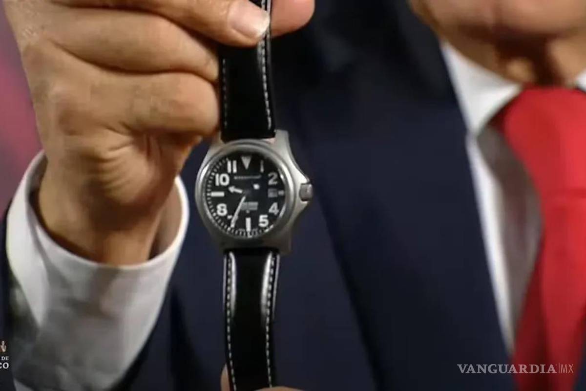 ¿Reloj de 120 mil pesos?... AMLO desmiente que use accesorio caro y dijo es un regalo que no rebasa los $ 2 mil 500