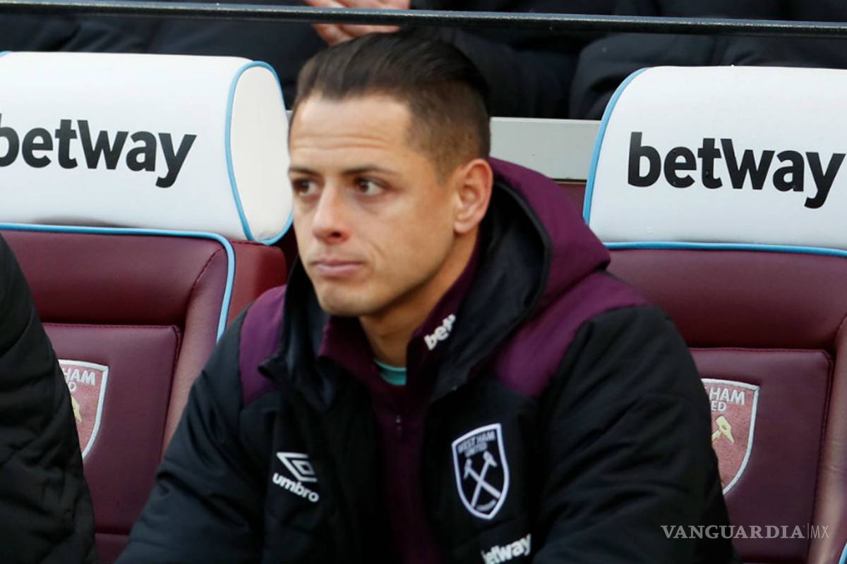 'Chicharito' congelado en la banca en el último partido del West Ham