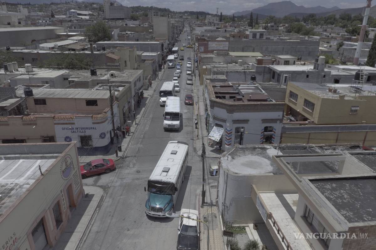 Hay 37 megabaches en la calle Xicoténcatl en zona centro de Saltillo