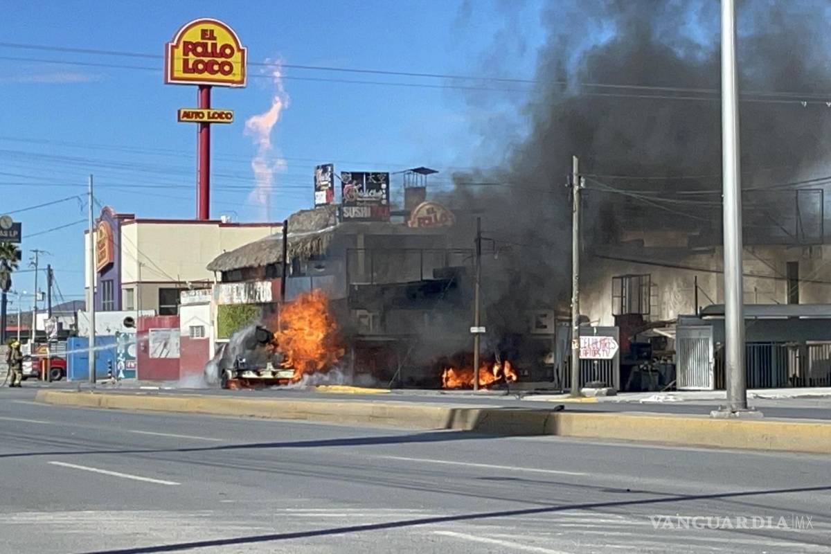 Evacuan a 36 personas por incendio de pipa de gas al sur de Saltillo