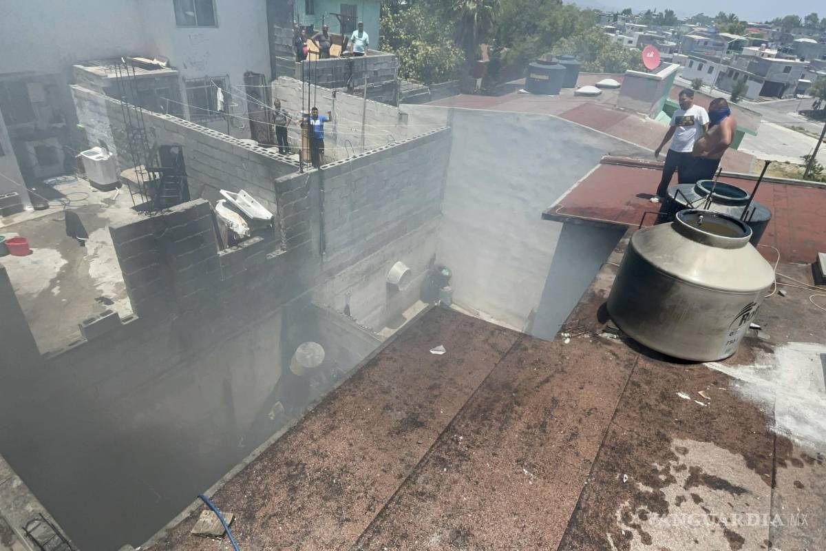 Se quema su casa al estar cocinando en la colonia Berrueto, en Saltillo