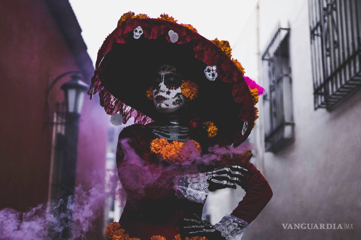 Coronavirus tira las ventas de disfraces por Día de Muertos