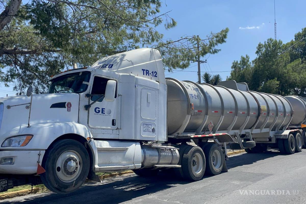 Evita GN robo de combustible en Saltillo; tráiler se encontraba abandonado