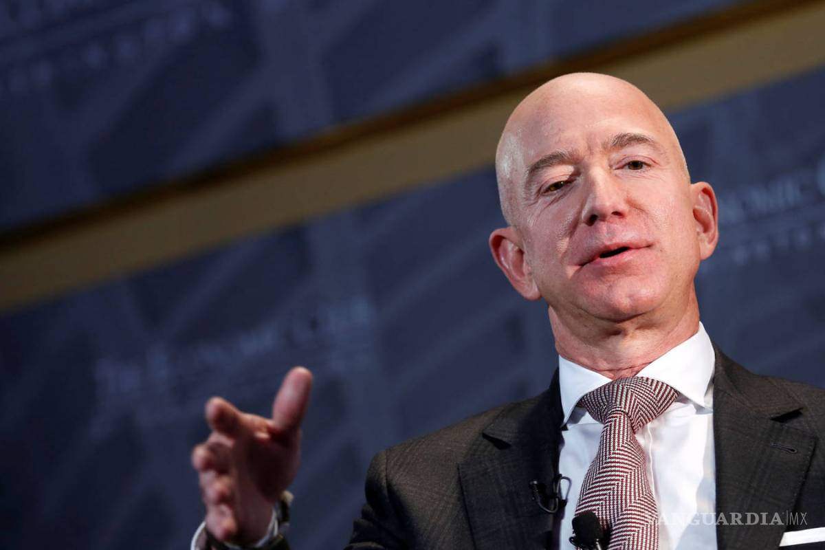 Alcanza Jeff Bezos, dueño de Amazon, nuevo récord en su fortuna pese a crisis por COVID-19