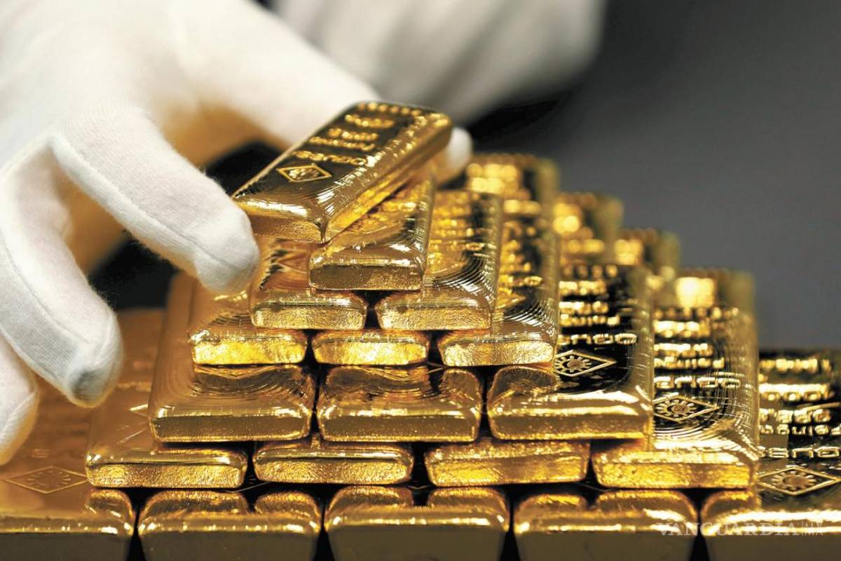 Oro repunta ante recortes de tasas y tensiones geopolíticas comerciales