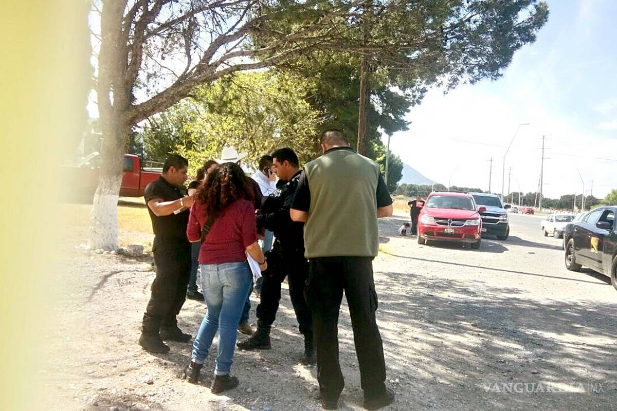 A mano armada le roban camioneta a empresario ganadero en Saltillo