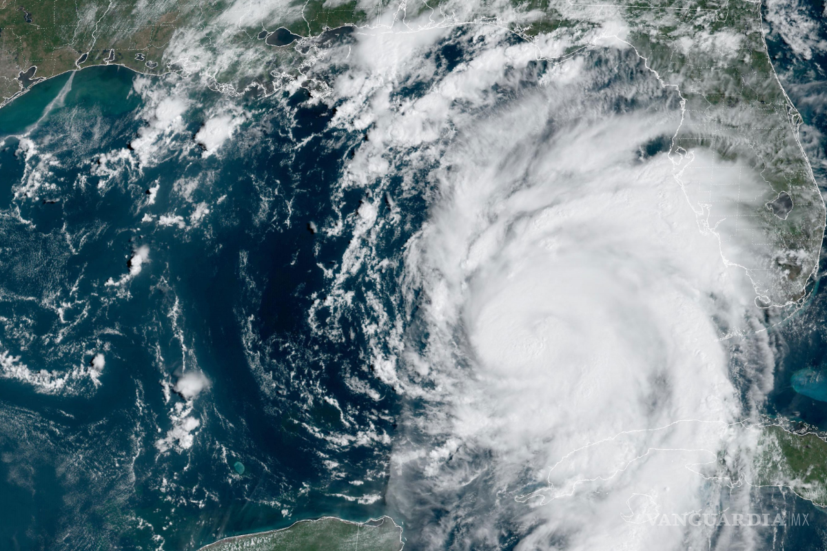 Se fortalece huracán ‘Idalia’ a categoría 2 en costas de Florida