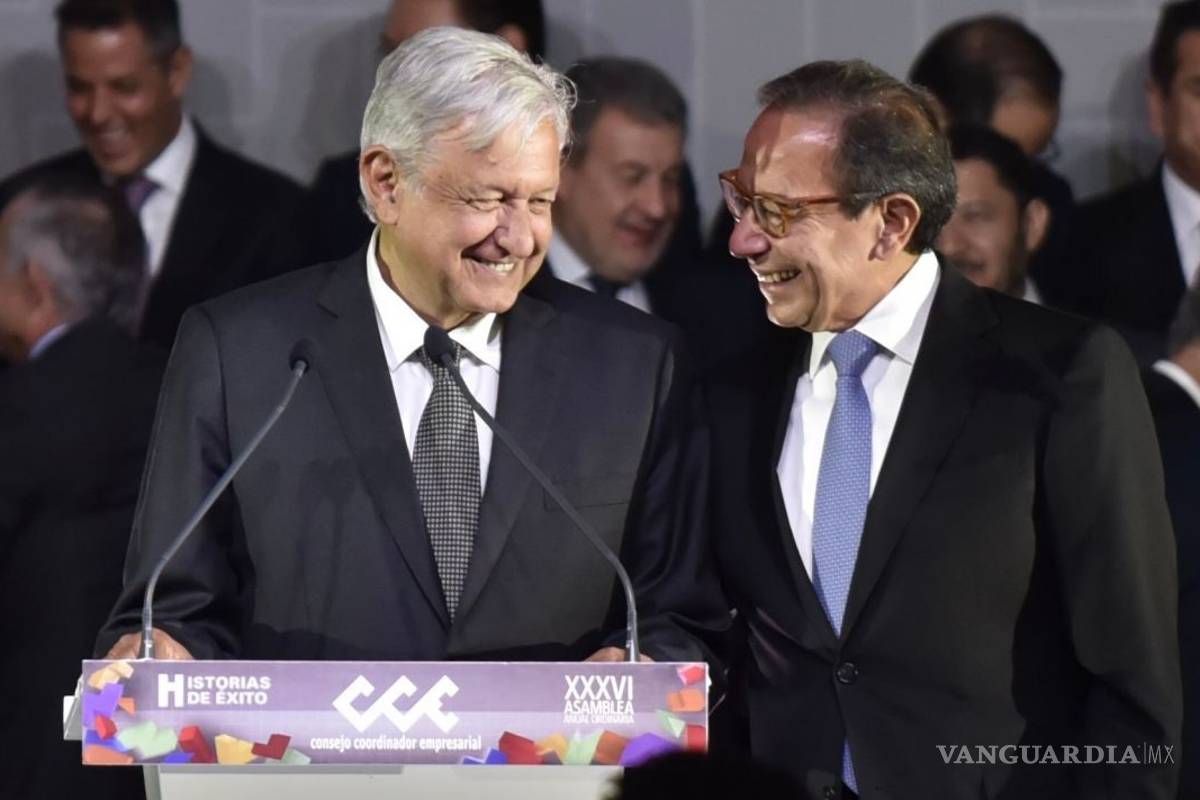 Acabar con pobreza y crecer 4%, ofrece AMLO al nuevo presidente del Consejo Coordinador Empresarial